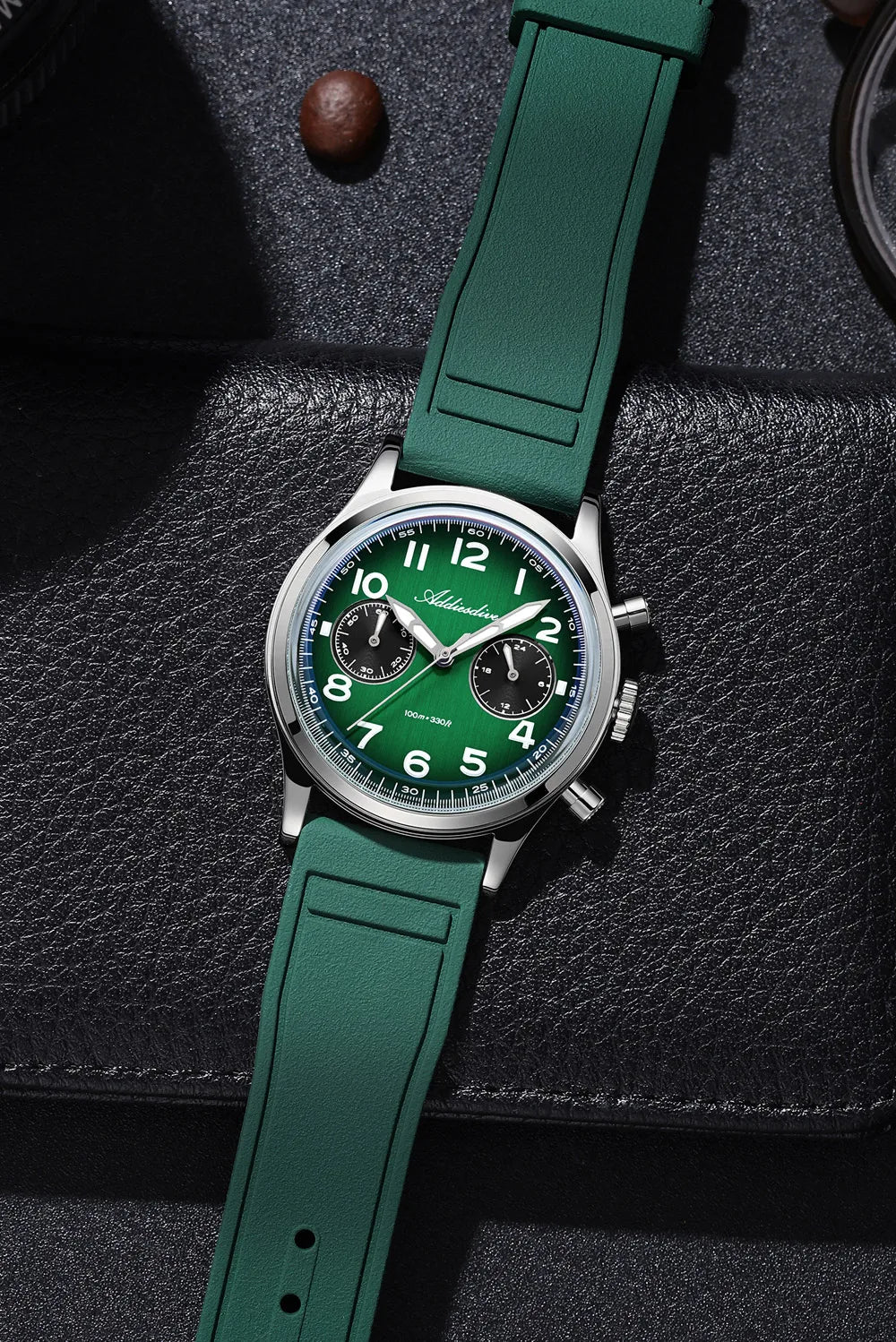AD2516, Le Chronographe Essentiel